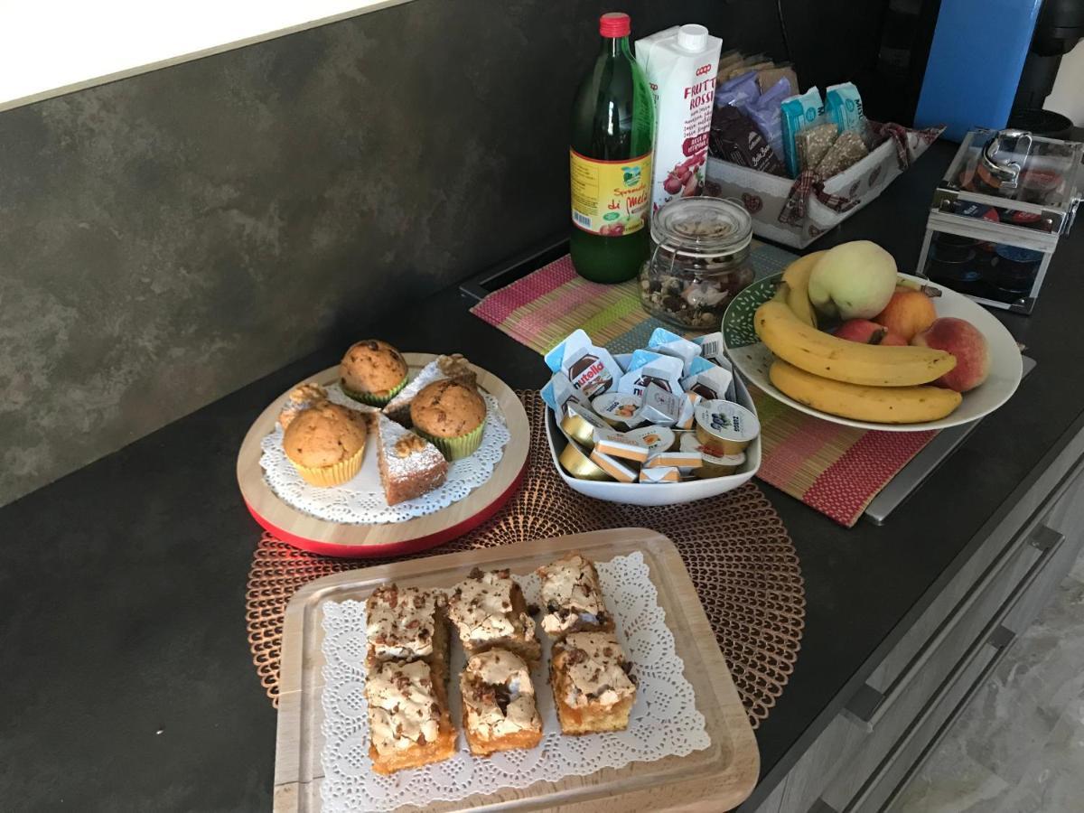 Nenez B&B ジョーヴォ エクステリア 写真
