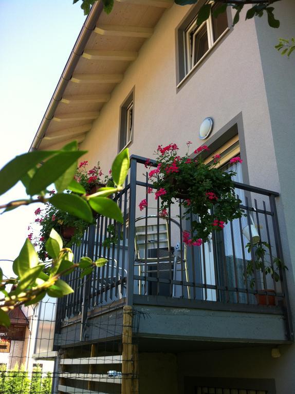Nenez B&B ジョーヴォ エクステリア 写真